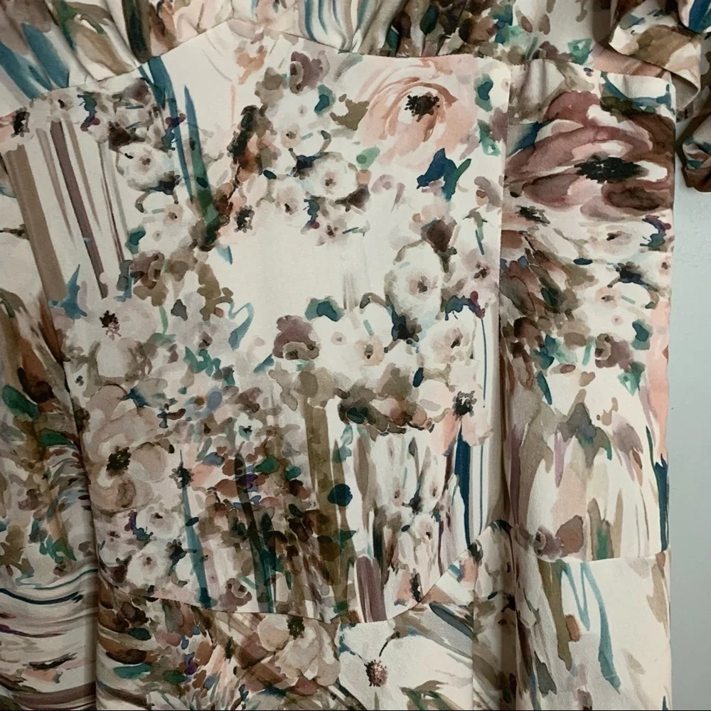 Adele Fado 100% Silk Floral Dress - Picture 6 of 8